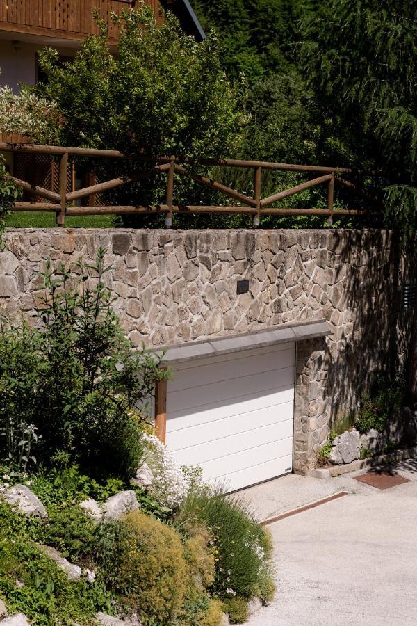 Tromeja Lägenhet Rateče Exteriör bild